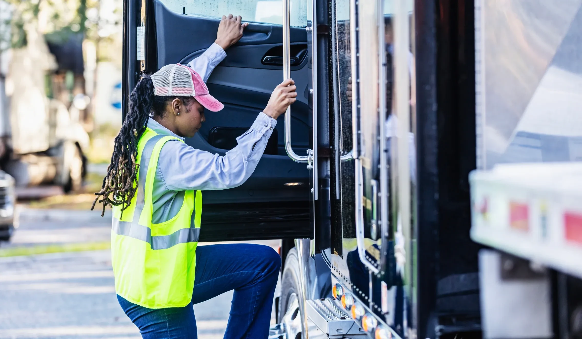 Ascora Logistics driver boarding truck
